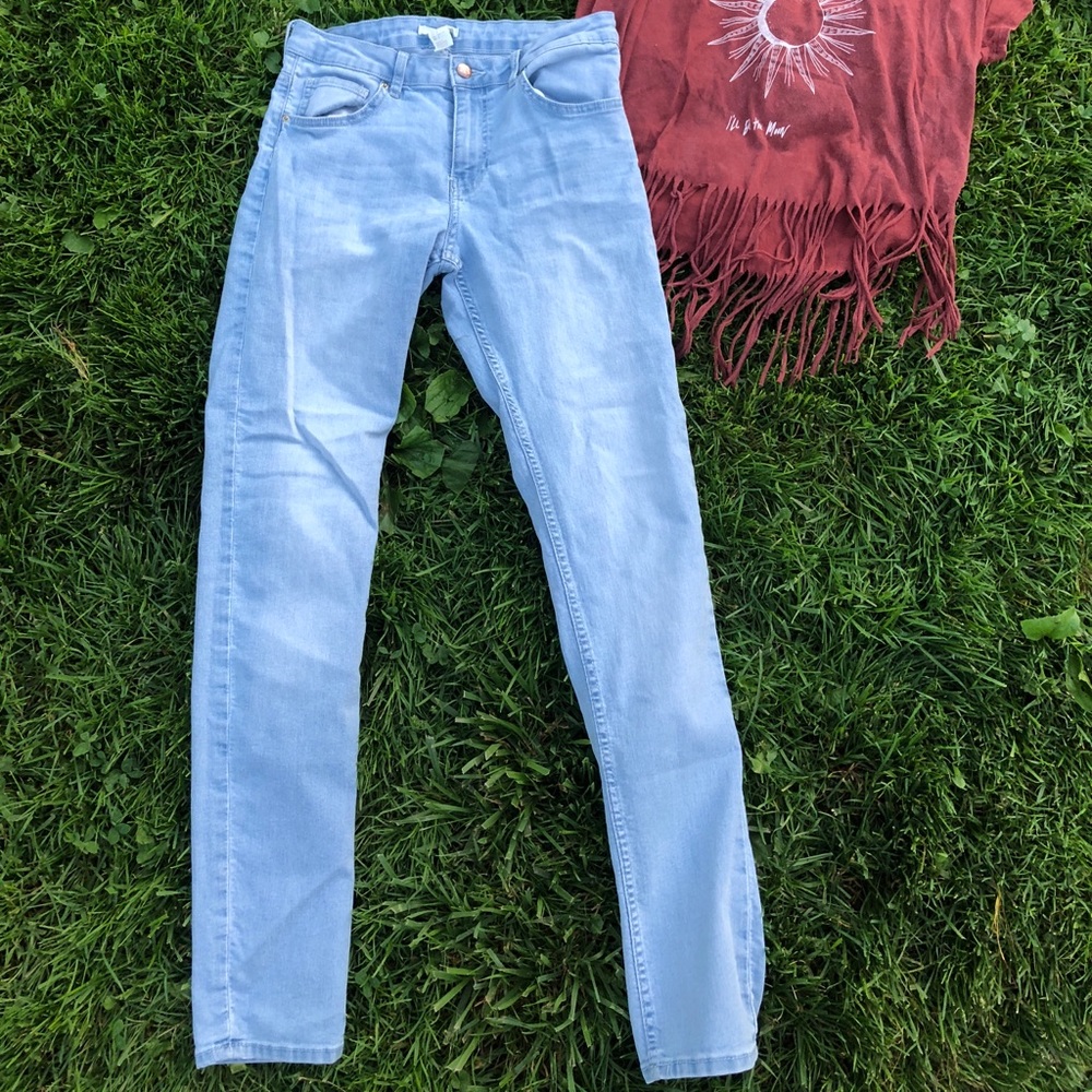 🌻LIGHT DENIM JEANS🌻